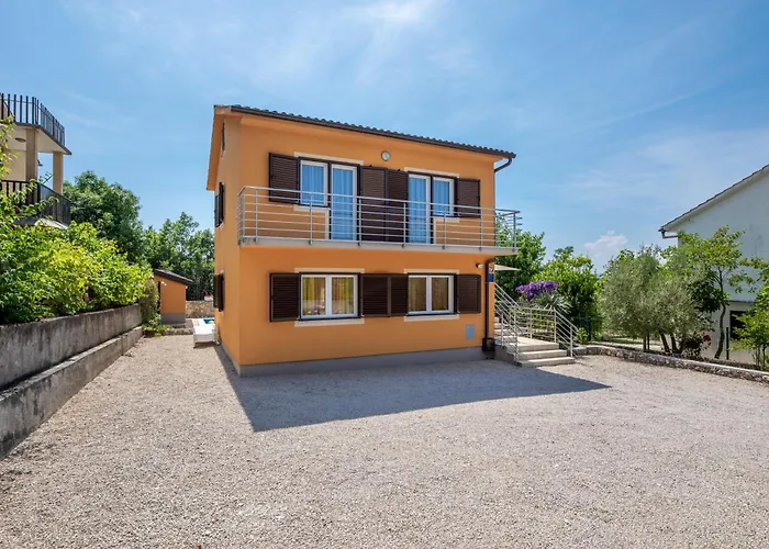 Viky With Pool Apartament Malinska