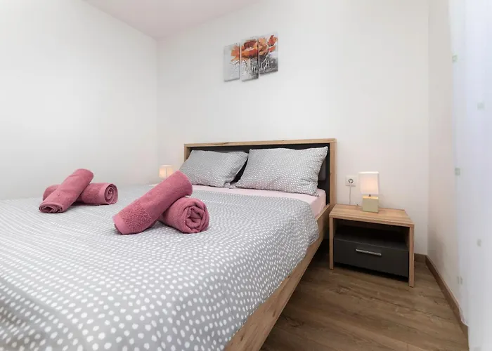 Apartament Viky With Pool *